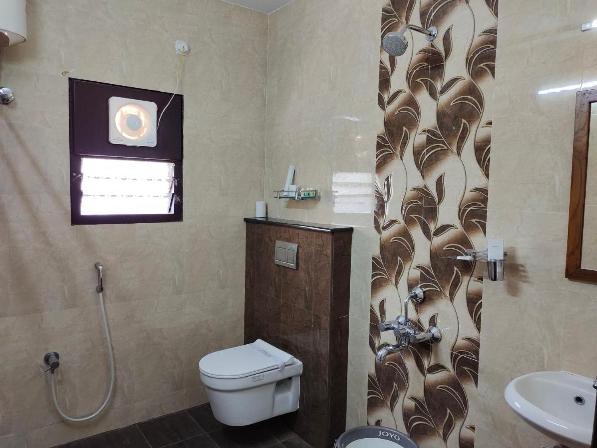 John Towers Hotel Тирунелвели Екстериор снимка
